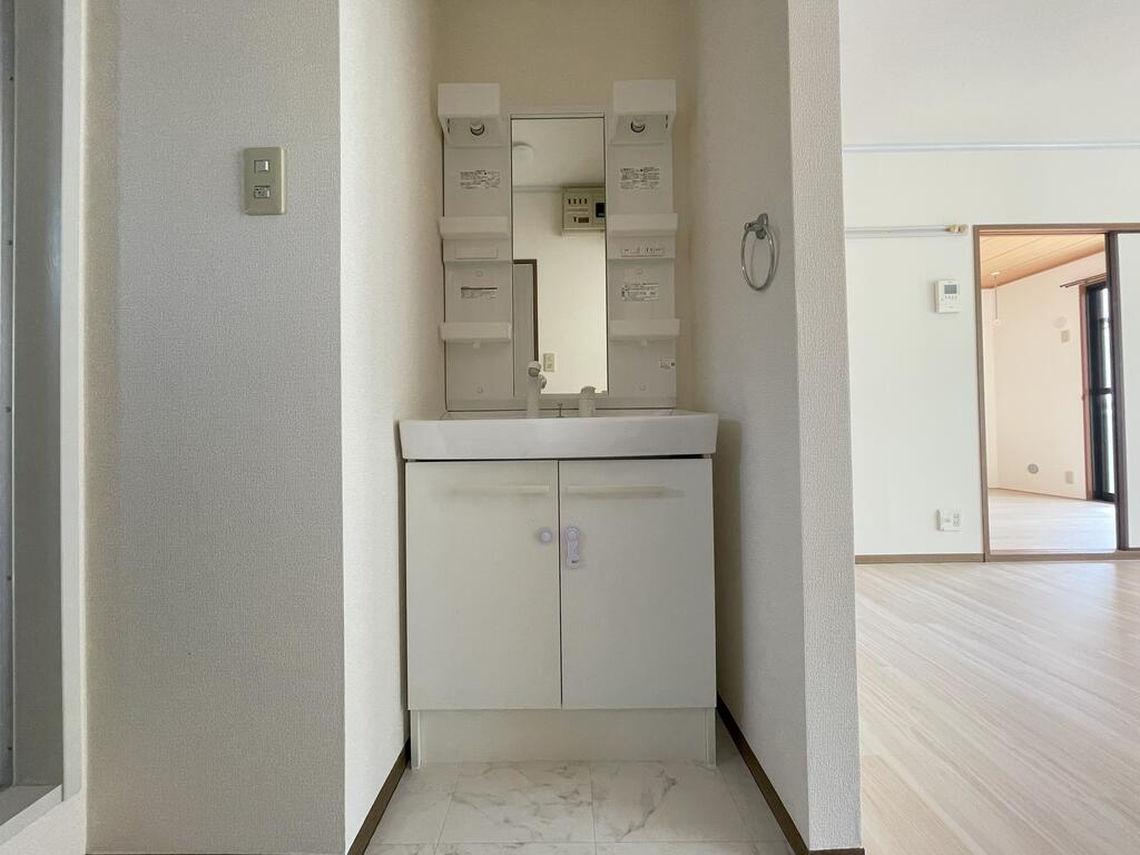 洗面設備　別室参考写真となります。