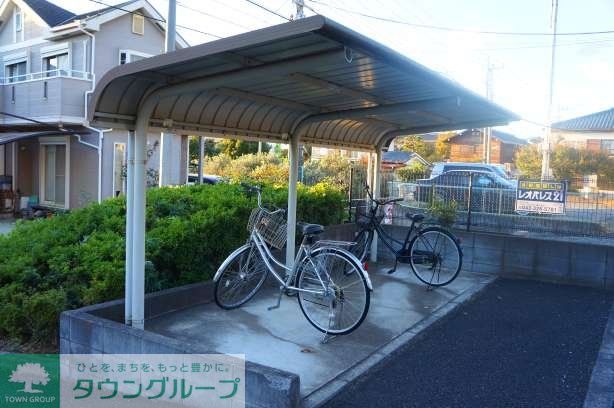 その他　屋根付駐輪場