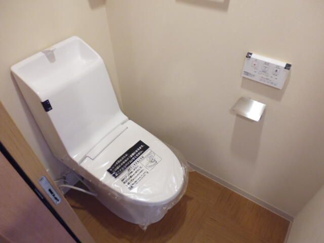 トイレ　落ち着いたトイレです