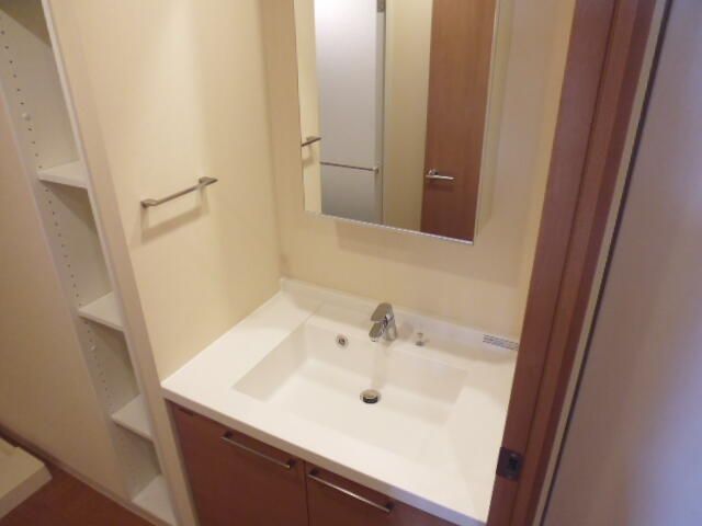 洗面設備　忙しい朝には欠かせない洗面所です