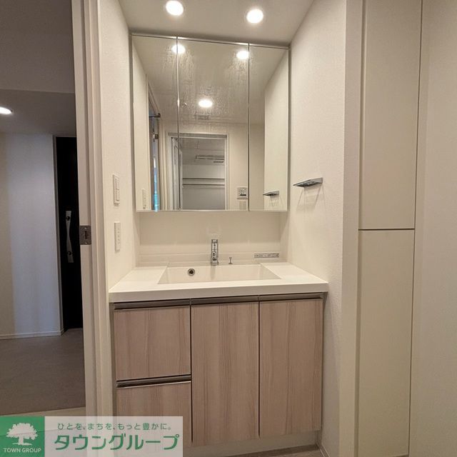 洗面設備　※写真は同タイプ住戸です。