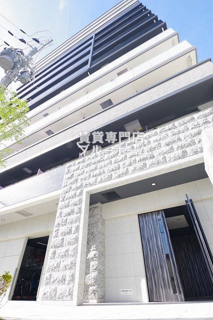 建物外観　13階建ての高層マンション！