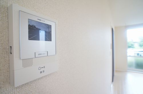セキュリティ　モニター付ドアホン♪