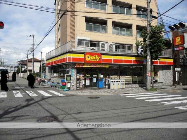 コンビニ　デイリーヤマザキ（コンビニ）まで154m