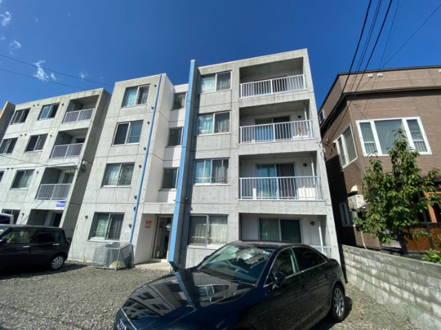 建物外観　札幌市東区北十八条東「エストラーダＮ１８」