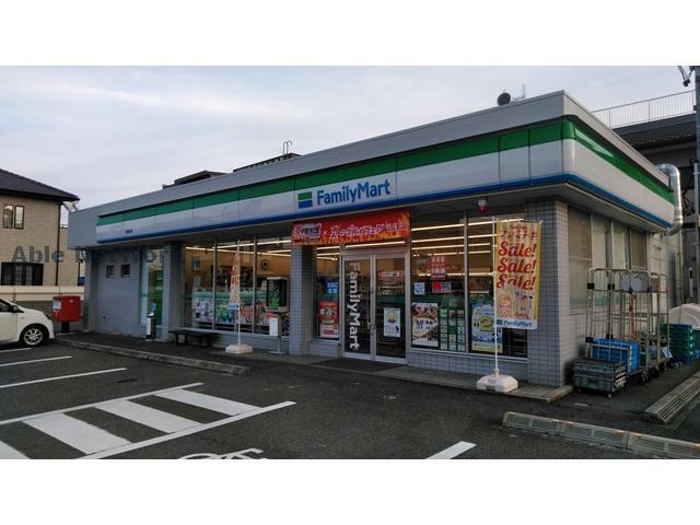 コンビニ　ファミリーマート味美町店（コンビニ）まで557m