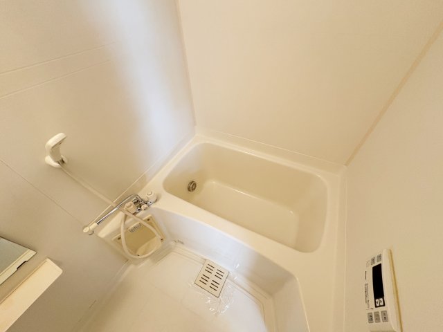 バス・シャワールーム　※同物件、別のお部屋の写真です。設備は現況に従います。