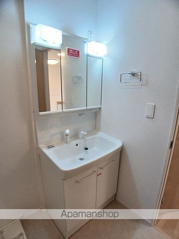 山陽新幹線 岡山駅 バス乗車時間：34分 最寄りバス停で下車 徒歩3分 2階建 築1年の内装写真