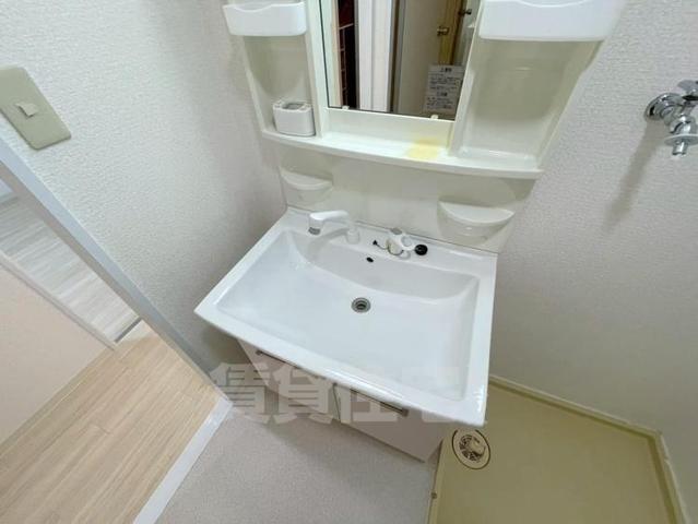 阪急宝塚線 岡町駅 徒歩14分 4階建 築39年の内装写真
