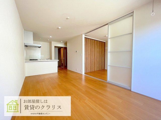 エルメゾンさくらの居間写真
