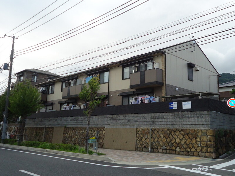 建物外観　甲南山手駅近くの人気エリア