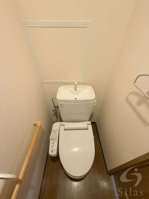 トイレ　同仕様反転タイプ