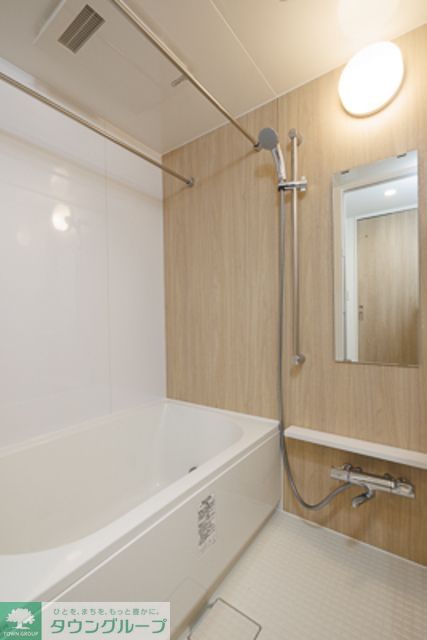 バス・シャワールーム　※写真は同タイプ住戸です。