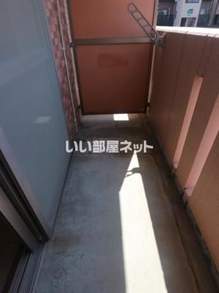 ＪＲ越後線 新潟大学前駅 バス乗車時間：2分 最寄りバス停で下車 徒歩6分 3階建 築26年の内装写真