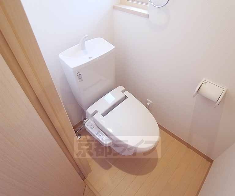 北白川伊織町戸建賃貸のトイレ写真