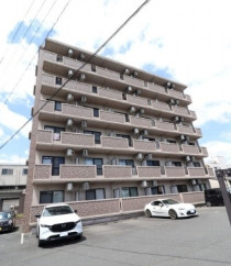 建物外観　駐車場