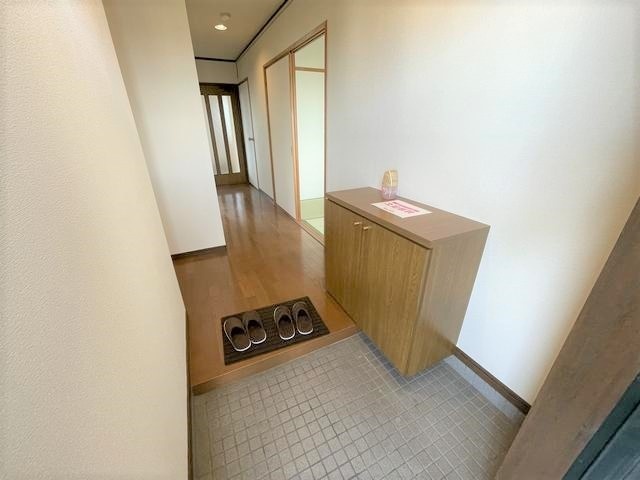 エステート上松の玄関写真