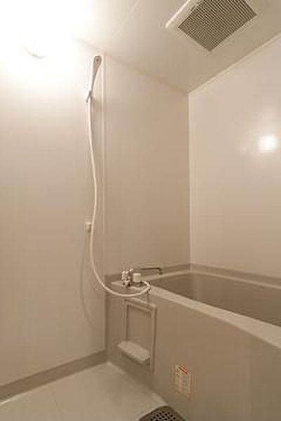 バス・シャワールーム　参考写真です