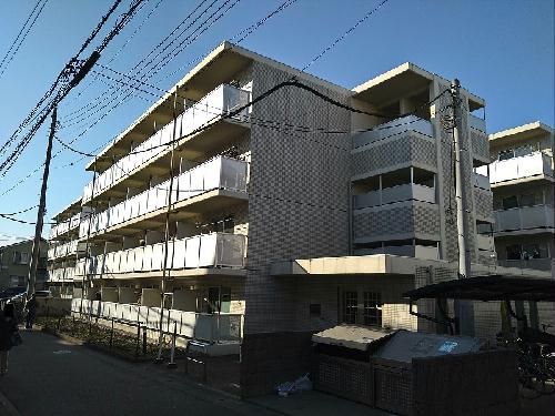 レオパレスパルコートDの外観写真