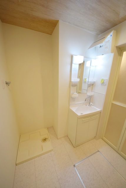 シルクロード原市の内装写真
