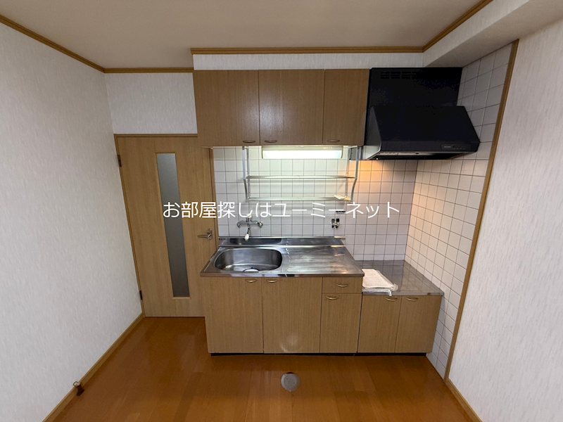 キッチン　※実際のお部屋とは異なる場合がございます。