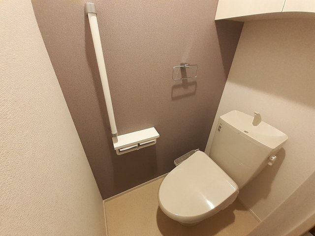 トイレ　シンプルで使いやすいトイレです