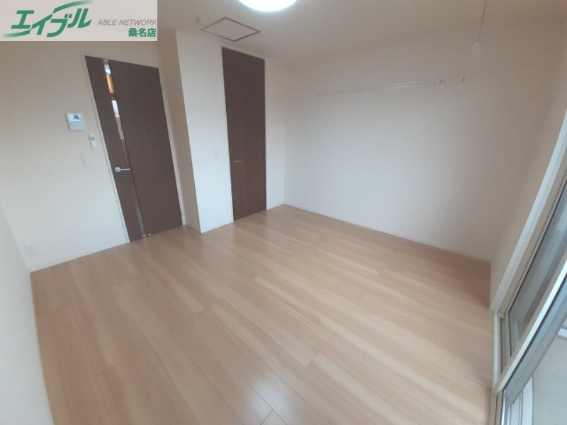 居室・リビング　別部屋同タイプ