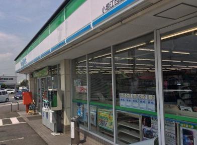 コンビニ　ファミリーマート小垣江西店（コンビニ）まで628m
