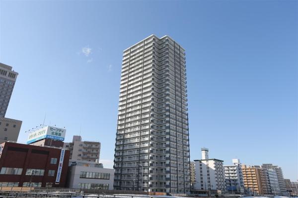 プライムアーバン札幌リバーフロントの建物外観