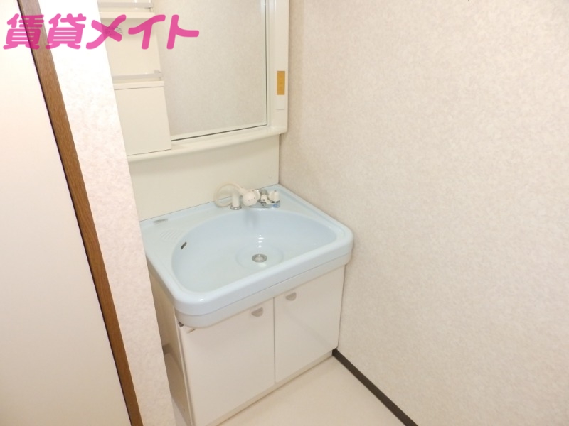 洗面設備　同物件別部屋写真です。