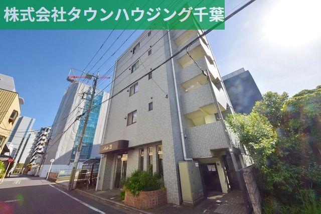 【ピスタ２１の建物外観】