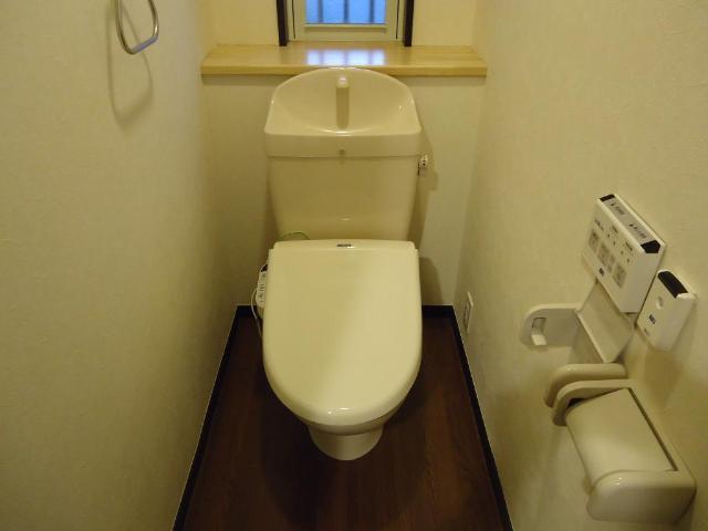 トイレ　シャワー付トイレ