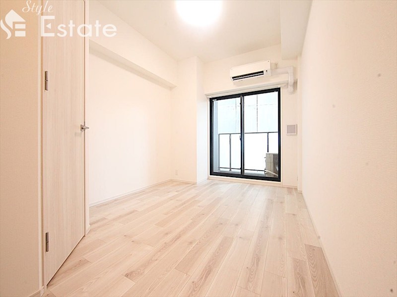 居室・リビング　内装