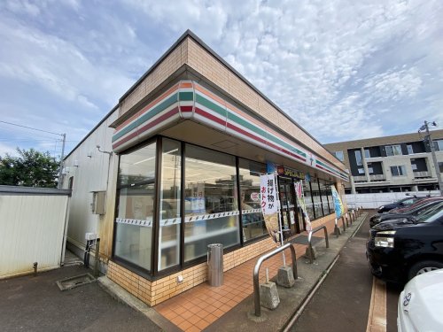 コンビニ　セブンイレブン長岡日赤１丁目店（コンビニ）まで586m