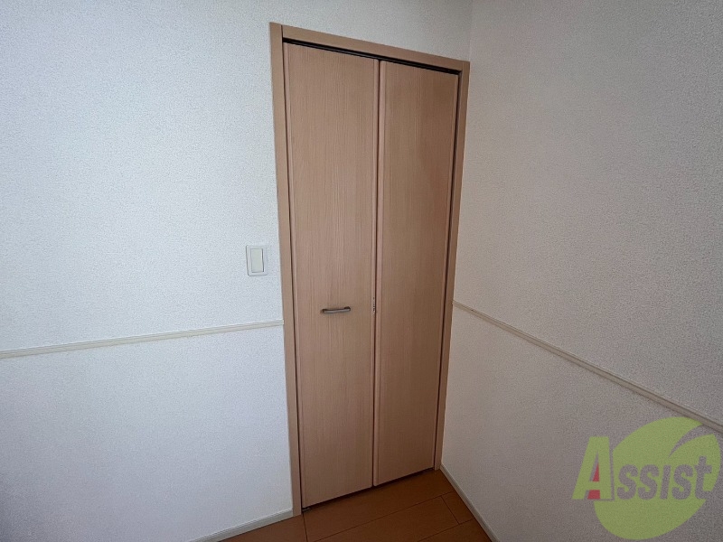 収納　寝室にあったクローゼット。荷物がたくさんあっても大丈夫。