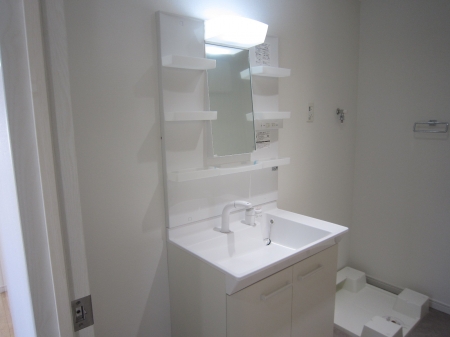 洗面設備　忙しい朝には欠かせない洗面所です