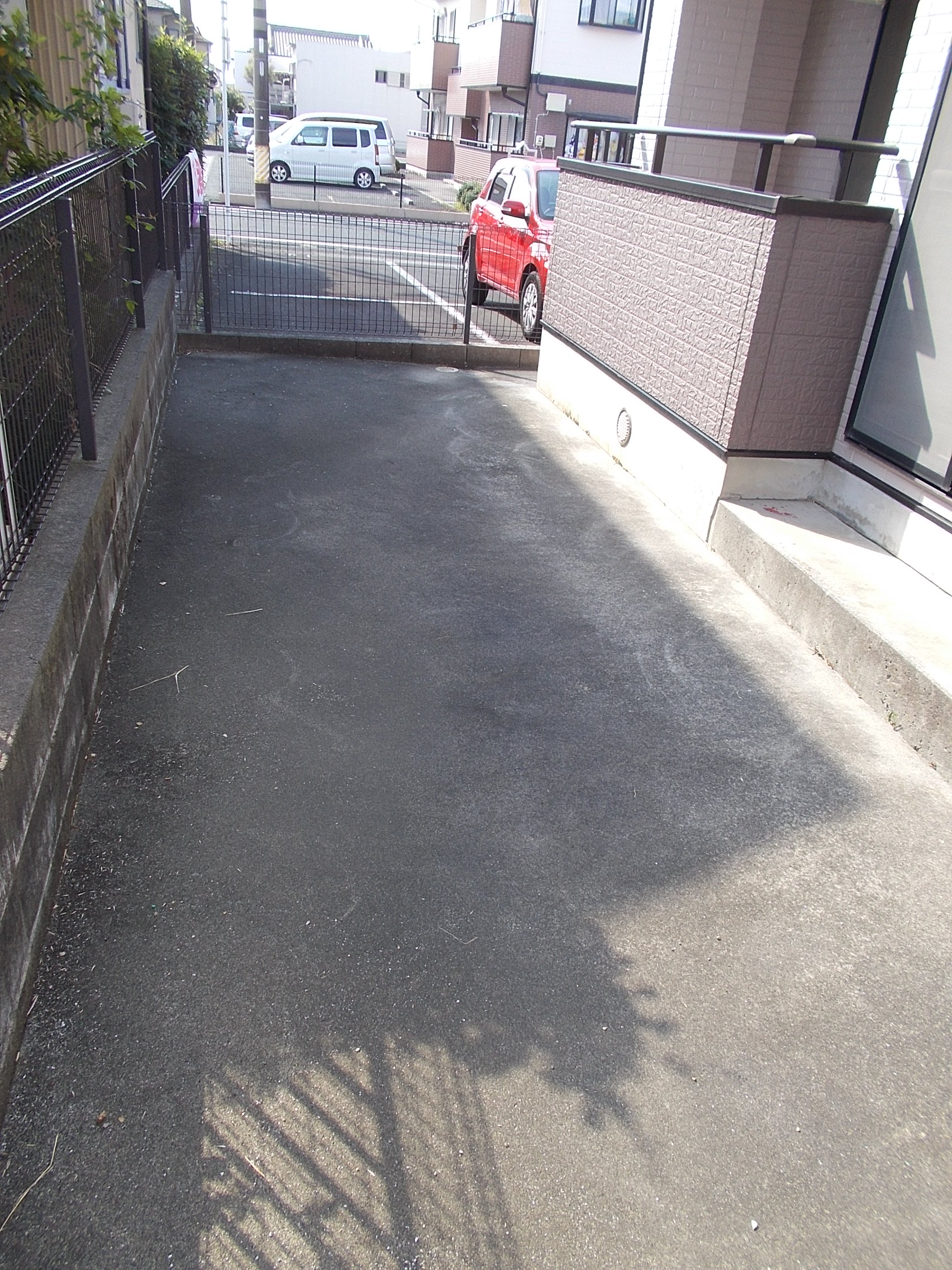 庭　自由にアレンジ可能な専用庭付き！（同物件他部屋画像）