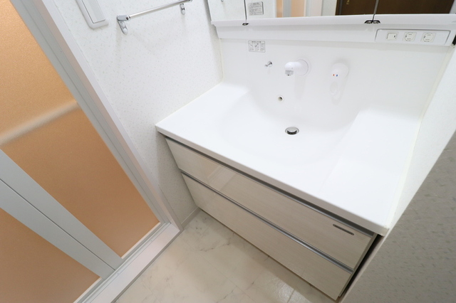 洗面設備　洗髪洗面化粧台