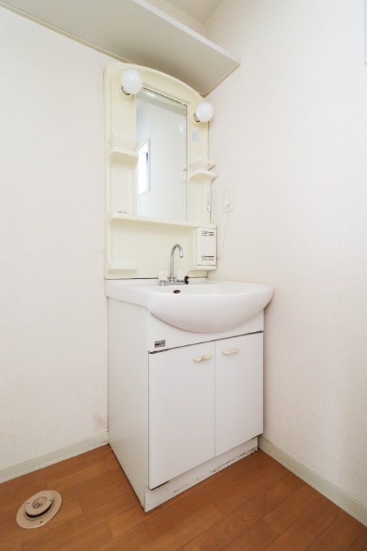 洗面設備　図面と現状に相違がある場合には現状を優先