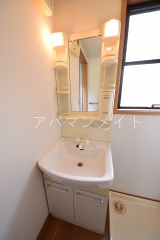 洗面設備　広い洗面スペース