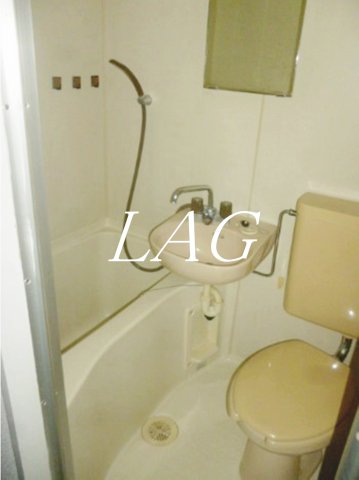 バス・シャワールーム　お風呂（同仕様）です。