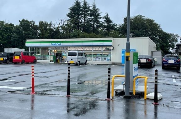 コンビニ　ファミマ　さいたま堀崎町店（コンビニ）まで450m