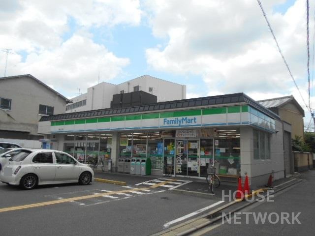 コンビニ　ファミリーマート西小路天神川店（コンビニ）まで230m