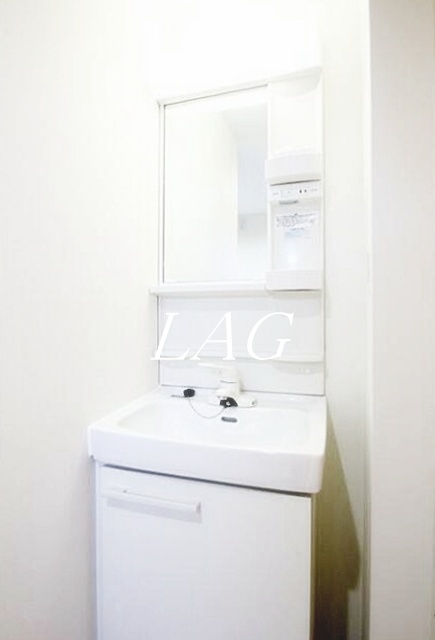 洗面設備　独立洗面台です。