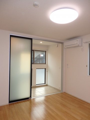 居室・リビング　居間です