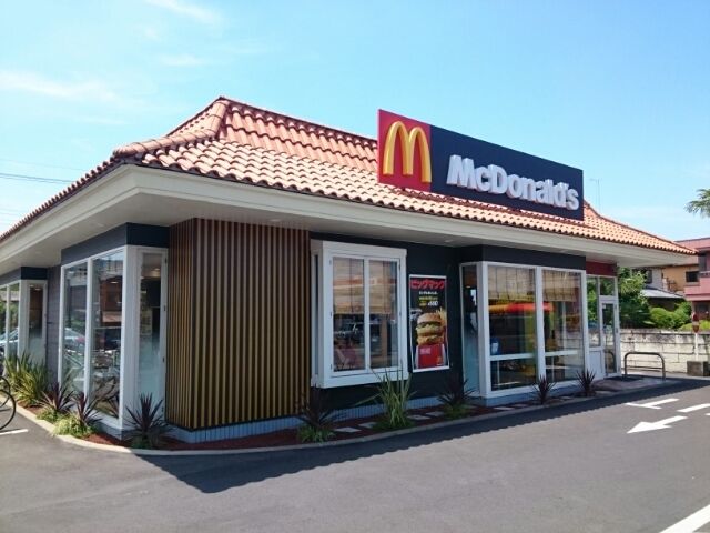 飲食店　マクドナルド（飲食店）まで350m