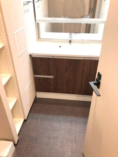 洗面設備　※写真は同タイプ住戸です。