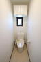 トイレ　★過去募集時の写真です◆収納棚のあるトイレ◆