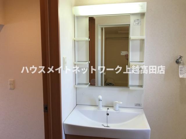 洗面設備　洗髪洗面化粧台