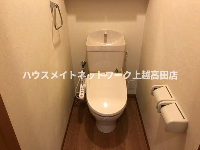 トイレ　温水洗浄暖房便座